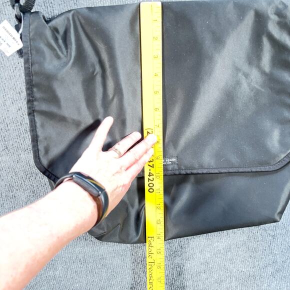 Kate Spade Black Nylon Messenger Bag Large Crossbody Laptop Work Travel Tote - Picture 14 of 14